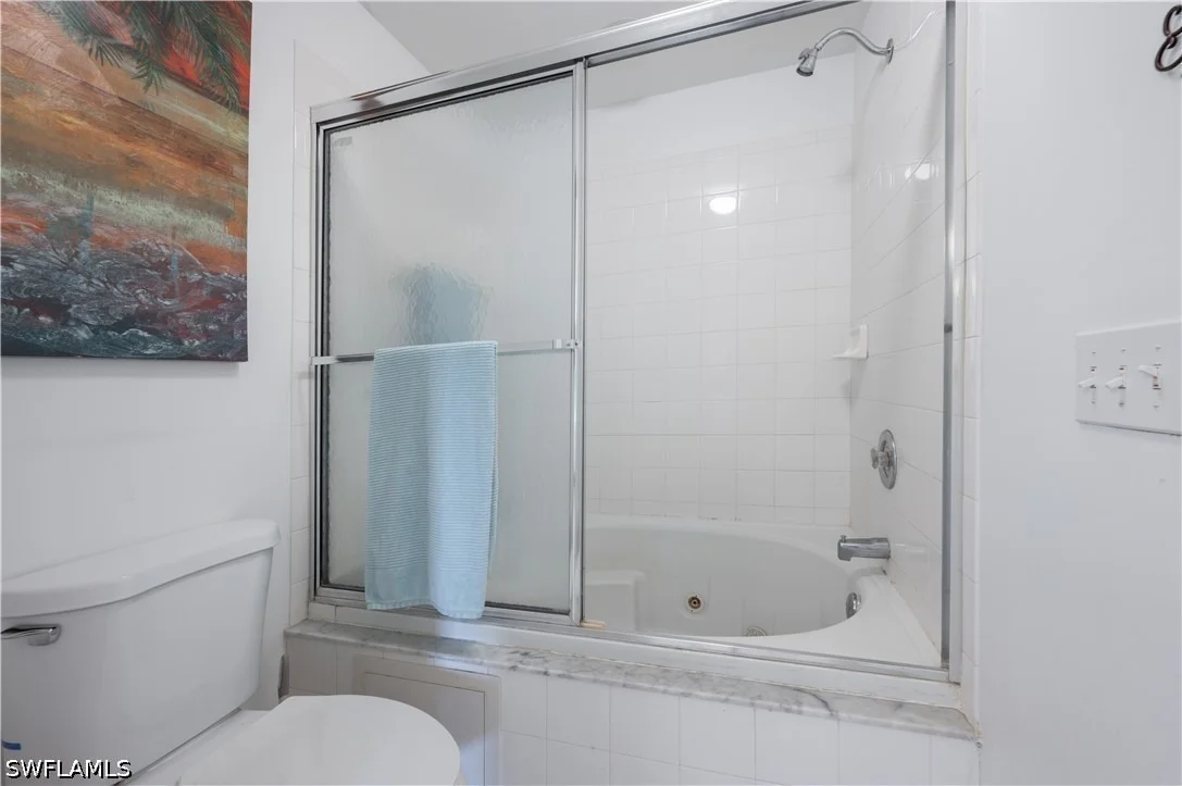 Photo of Unit 1002 at 367 Dover Place