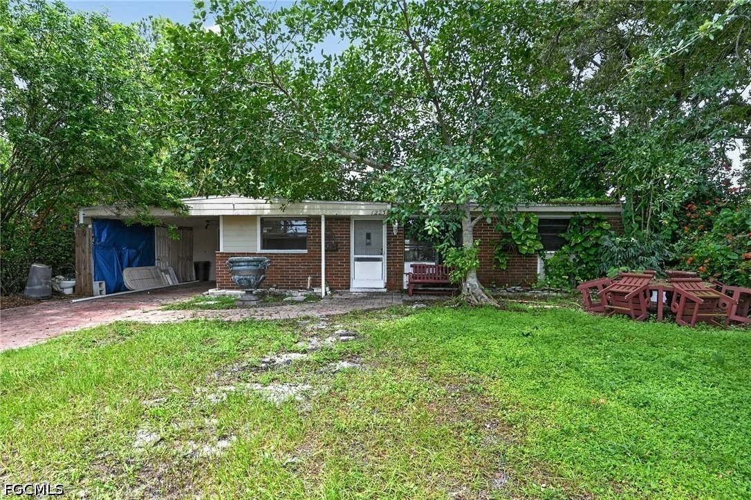 Photo of 1223 Embassy Lane