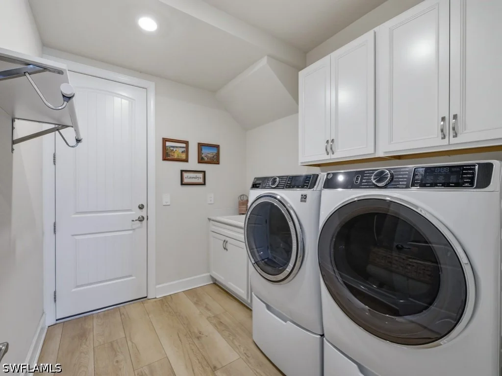 Photo of 4010 E Hampton Circle