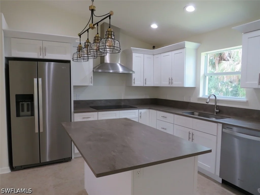 Photo of 200 Cays Drive