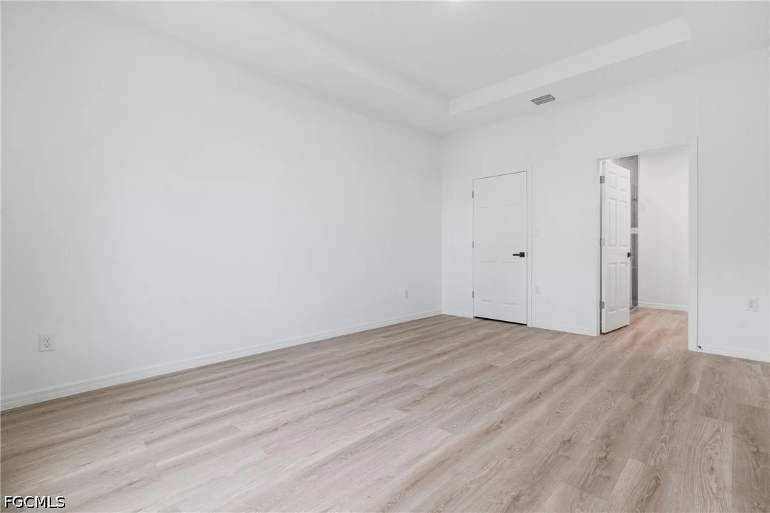 Photo of 566 Woodview Drive