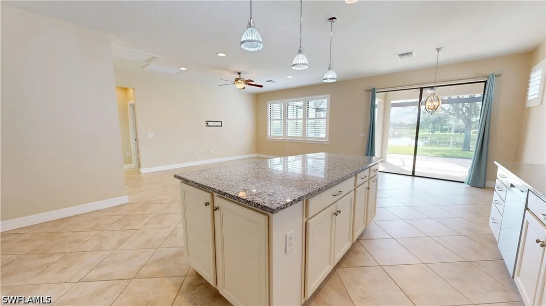 Photo of 6264 Victory Drive