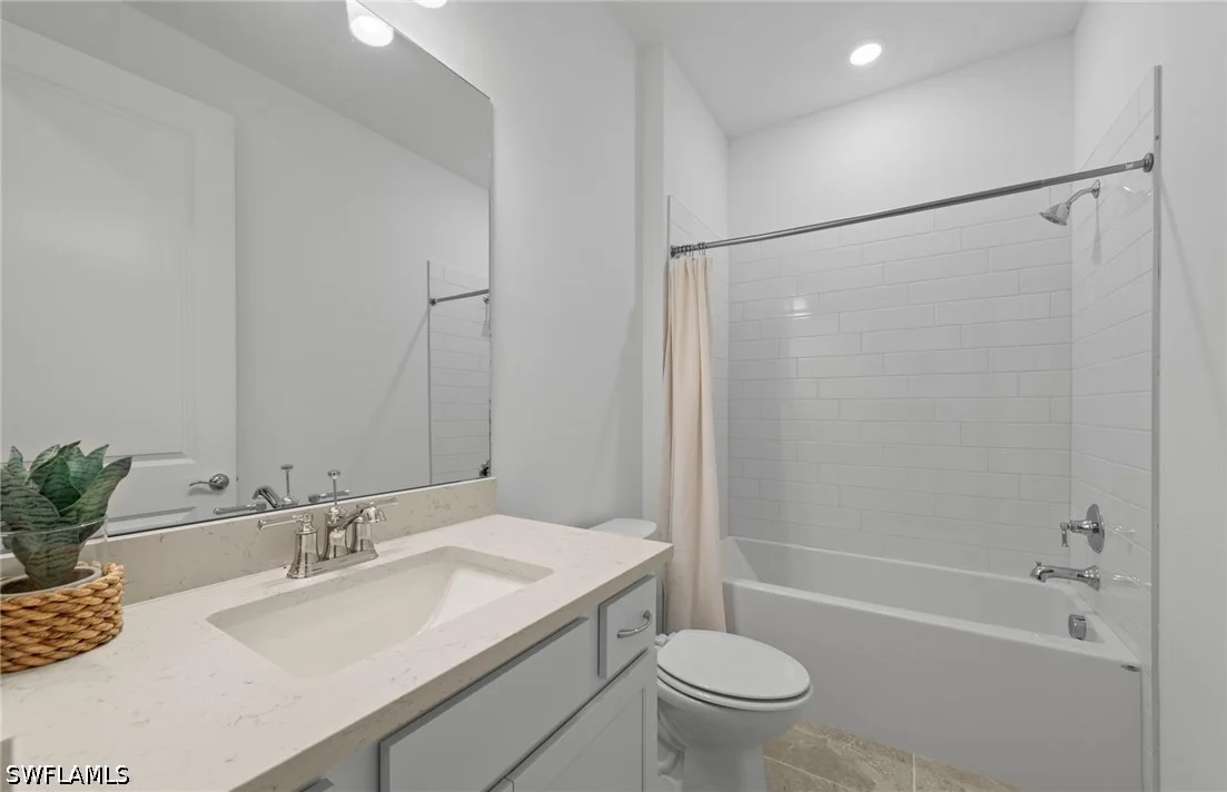 Photo of 44393 Kelly Drive