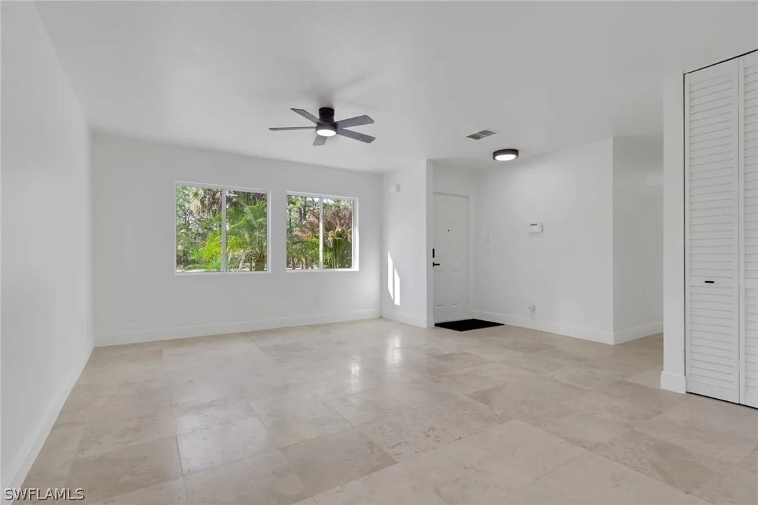 Photo of 3371 8th Avenue SE