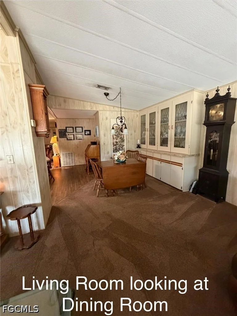 Photo of 613 Sabal Avenue