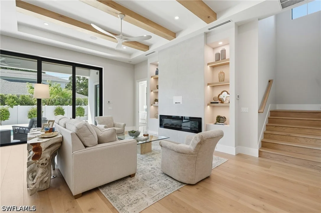 Photo of 1102 9th Avenue N