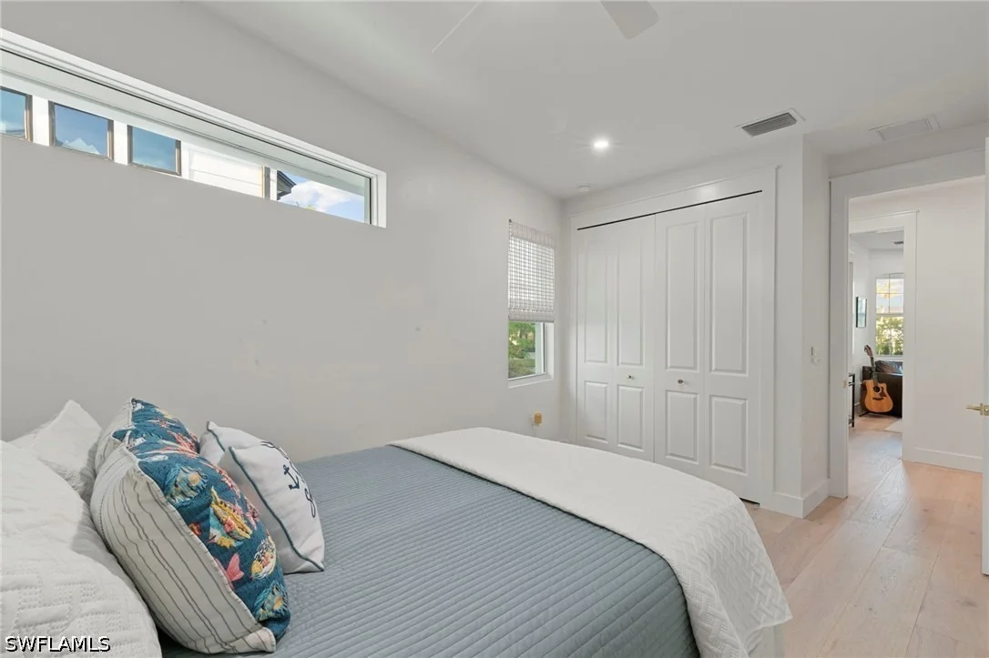 Photo of 1794 Holiday Lane