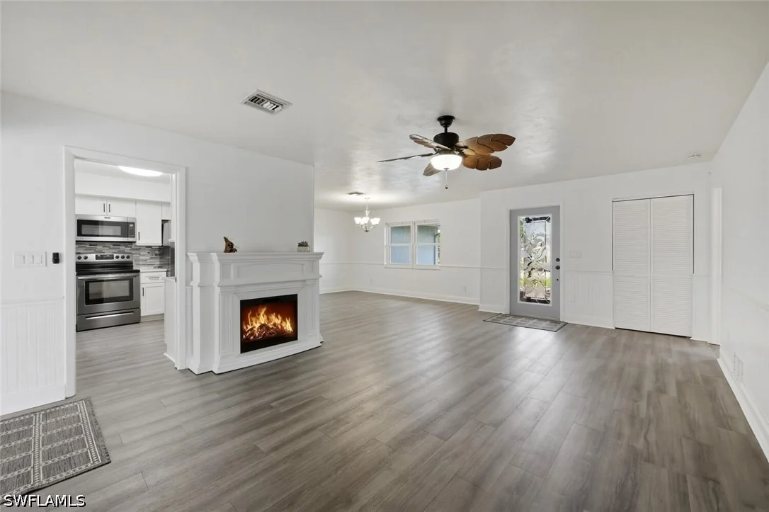 Photo of 156 Marseille Drive