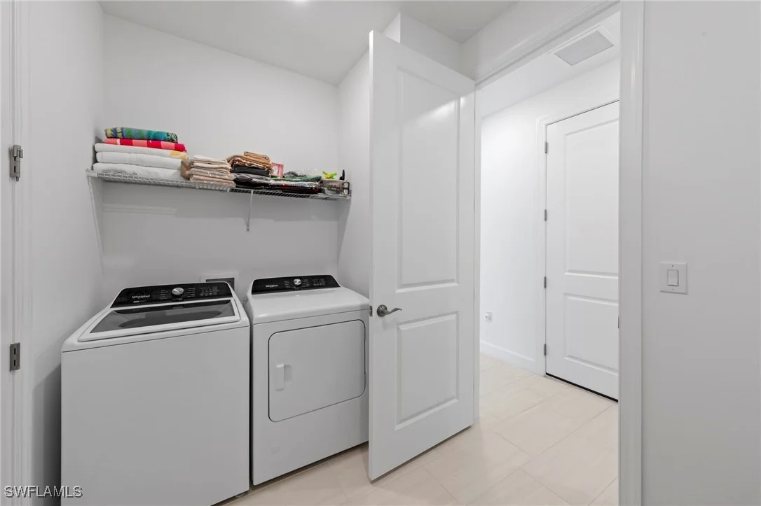 Photo of 42051 Edgewater Drive