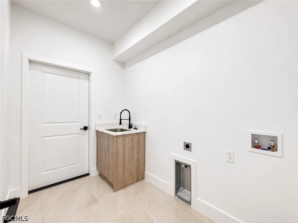 Photo of 7004 ALPINE Court