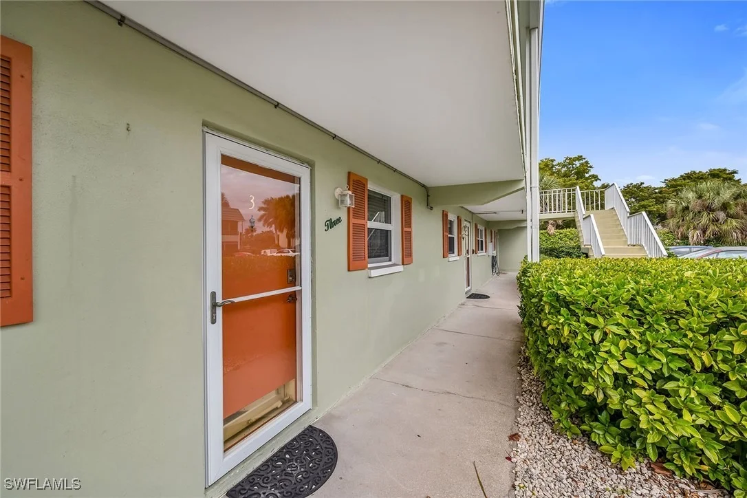 Photo of Unit 3B at 200 Valley Stream Drive