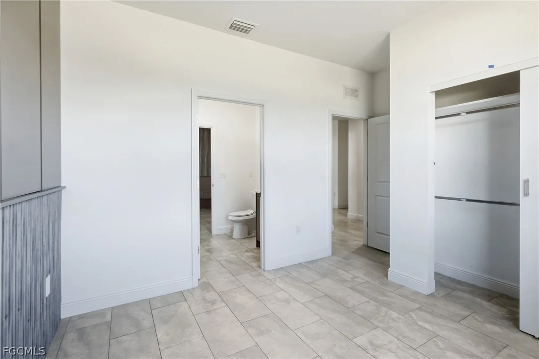 Photo of 1300 E BUCKNELL Lane