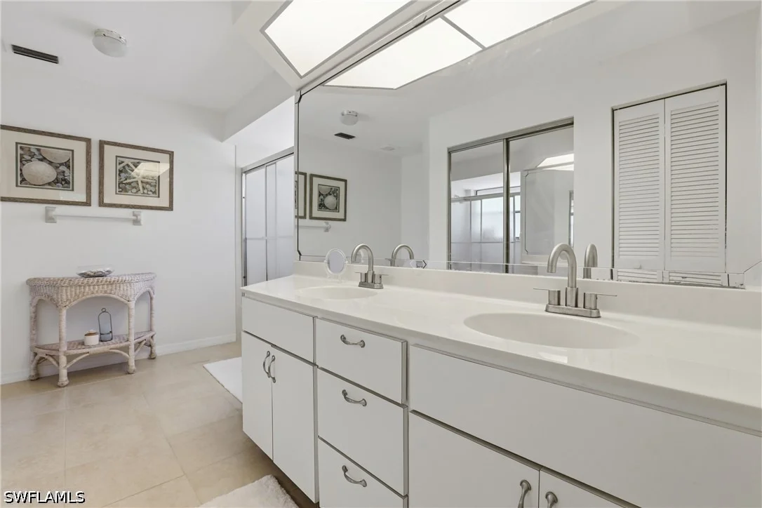 Photo of Unit B21 at 660 Wiggins Bay Drive
