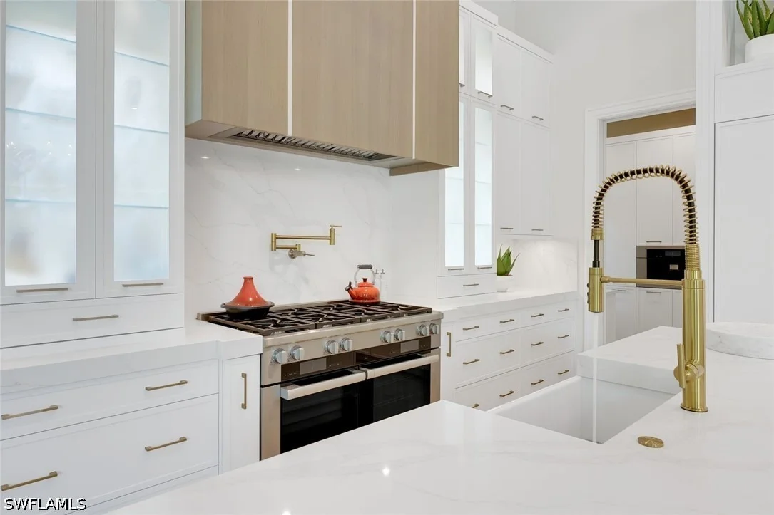 Photo of 767 Park Shore Drive