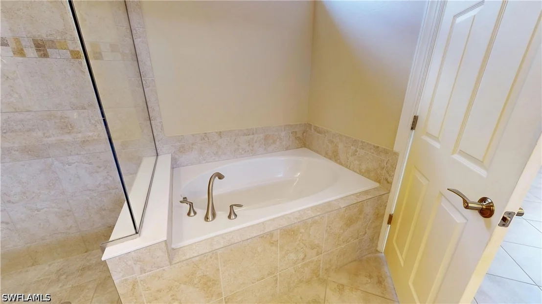 Photo of 6264 Victory Drive