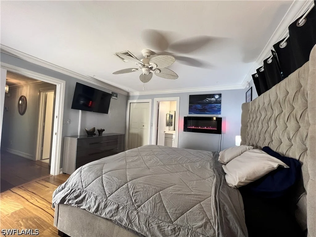 Photo of 690 95th Avenue N