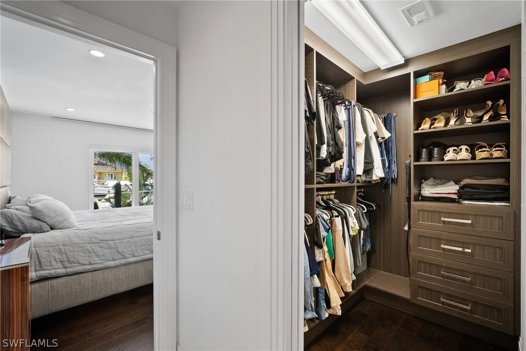 Photo of 266 Egret Avenue