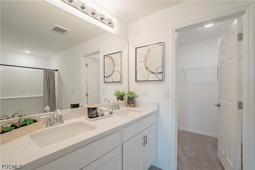Photo of 2614 Helen Circle