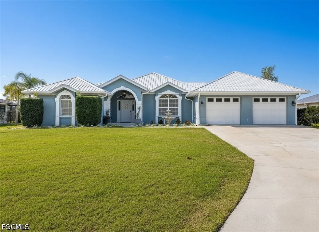 Photo of 1261 Riverbend Drive