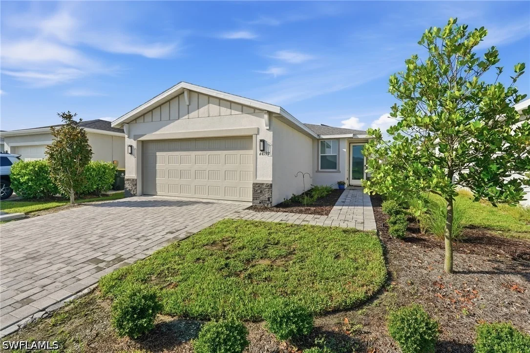Photo of 44197 Frontier Drive
