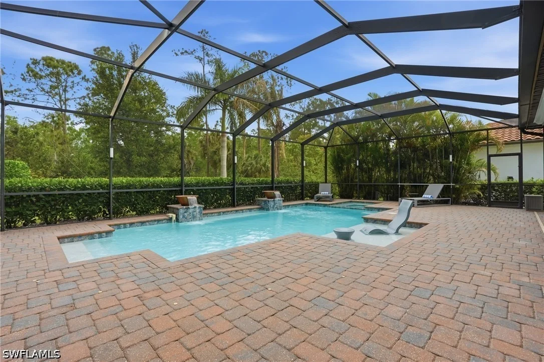 Photo of 2327 Somerset Place