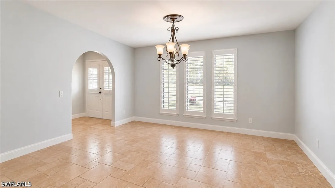 Photo of 1089 Nottingham Drive