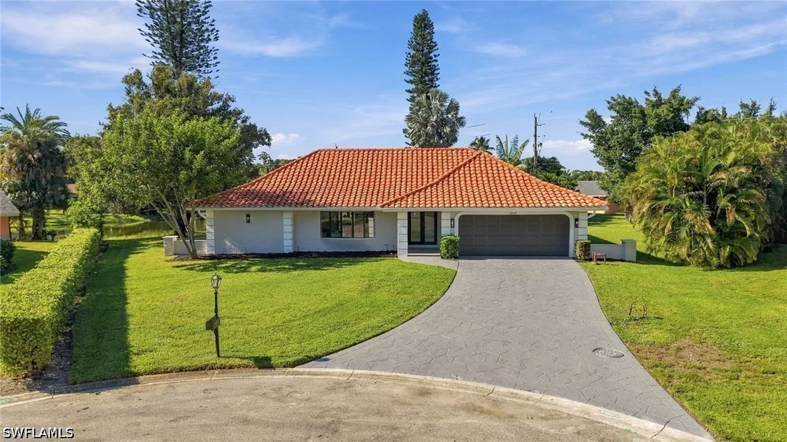 Photo of 2353 Abbey Court