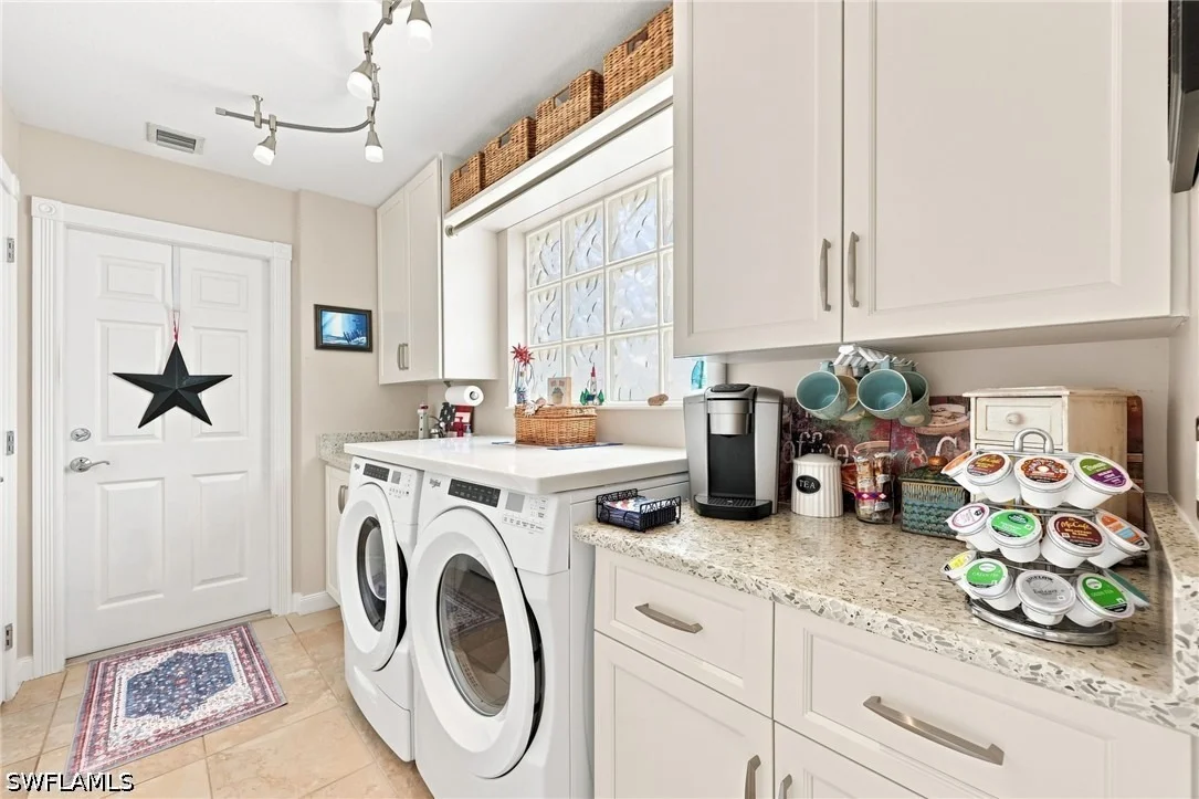 Photo of 7677 Rozzini Lane