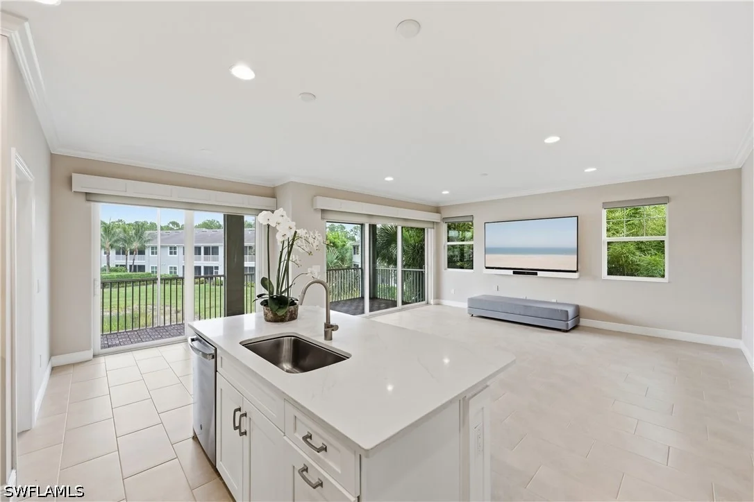 Photo of Unit 908 at 6966 Avalon Circle