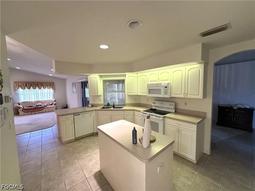 Photo of 2409 Del Ray Place