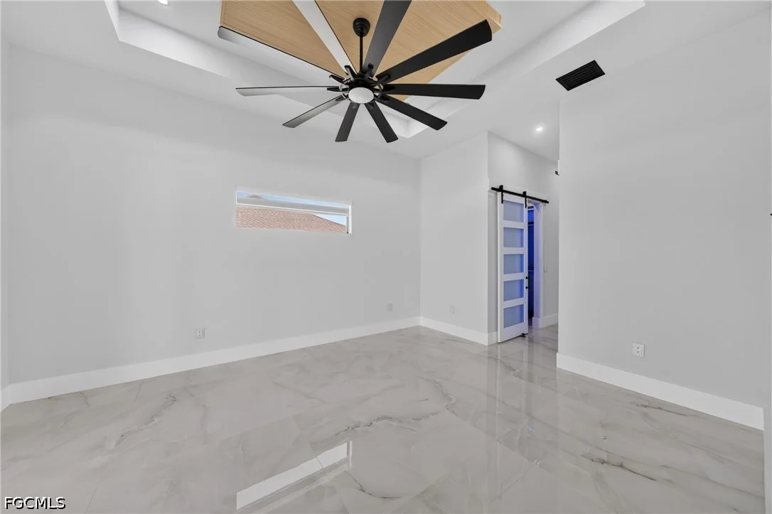 Photo of 3918 Oasis Boulevard