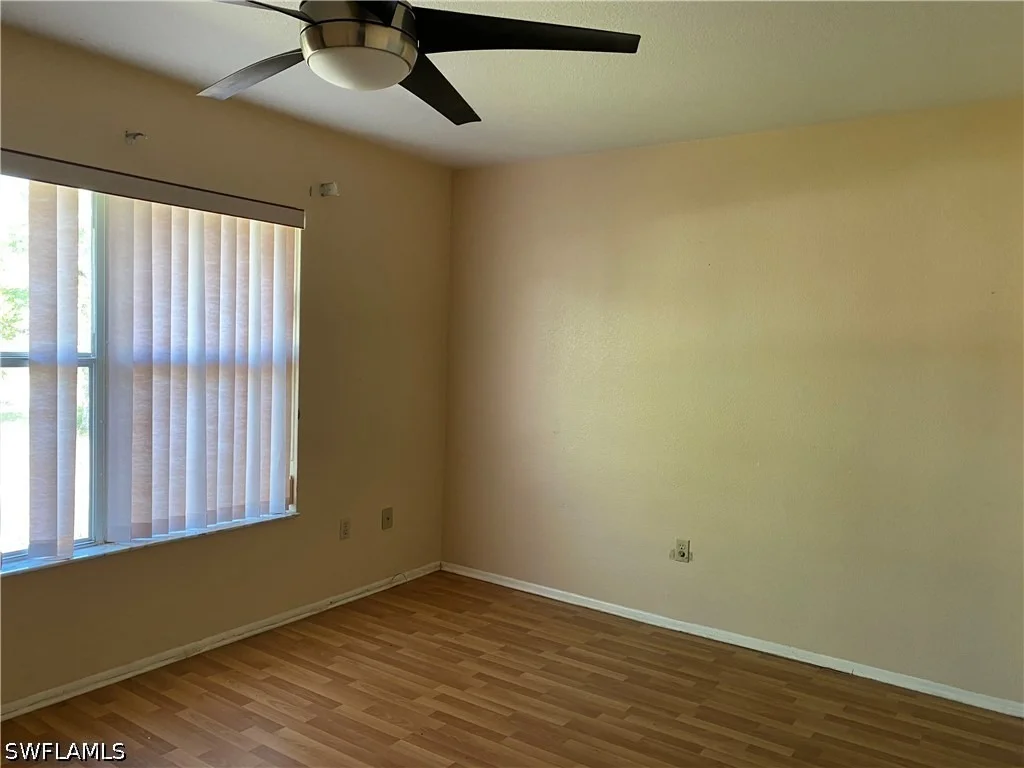 Photo of 4014 N Edgewater Circle