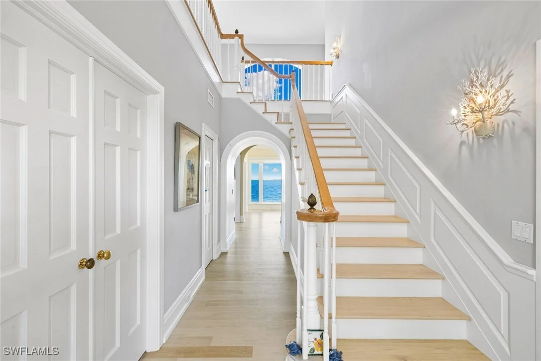 Photo of 1069 Bird Lane