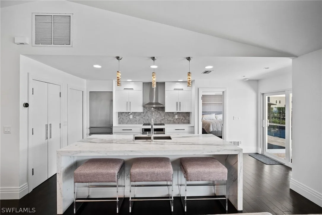 Photo of 266 Egret Avenue