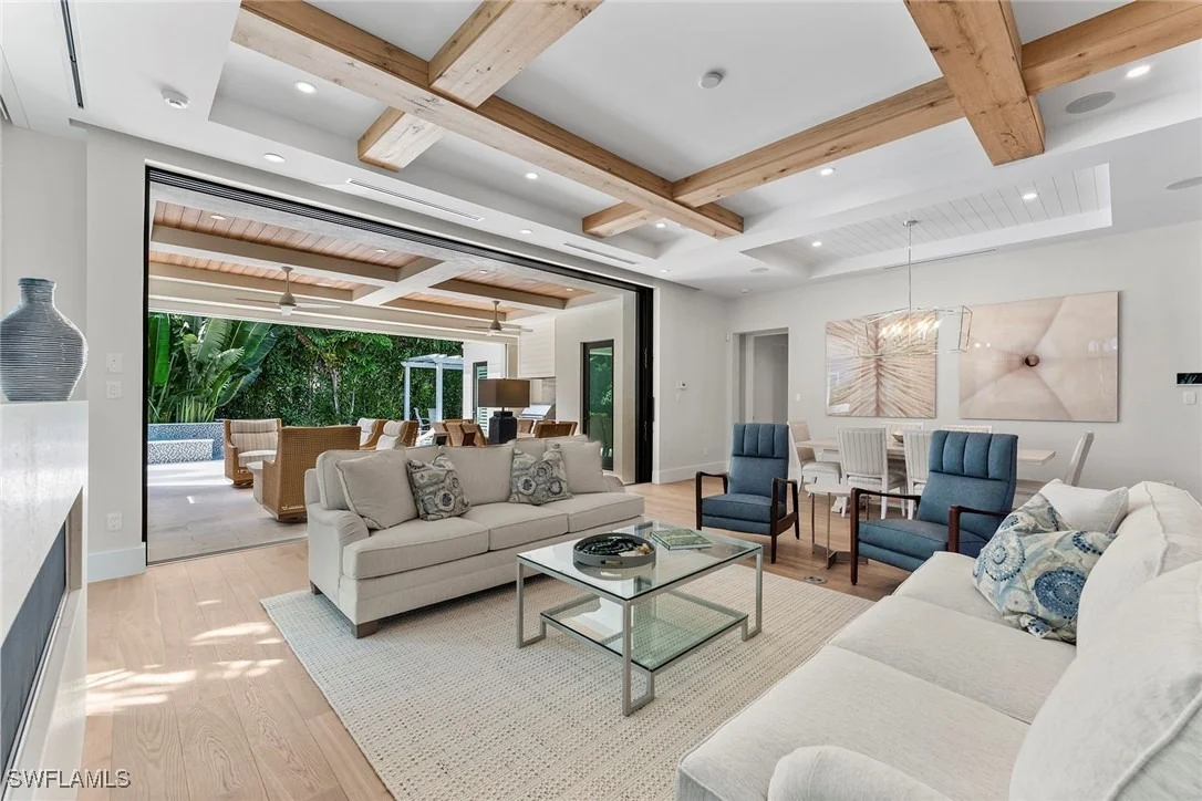 Photo of 644 W Lake Drive