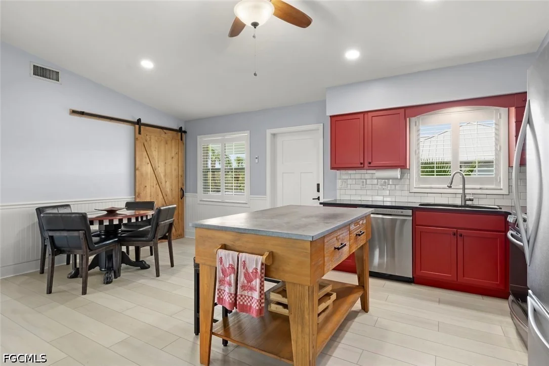 Photo of 589 Rabbit Road