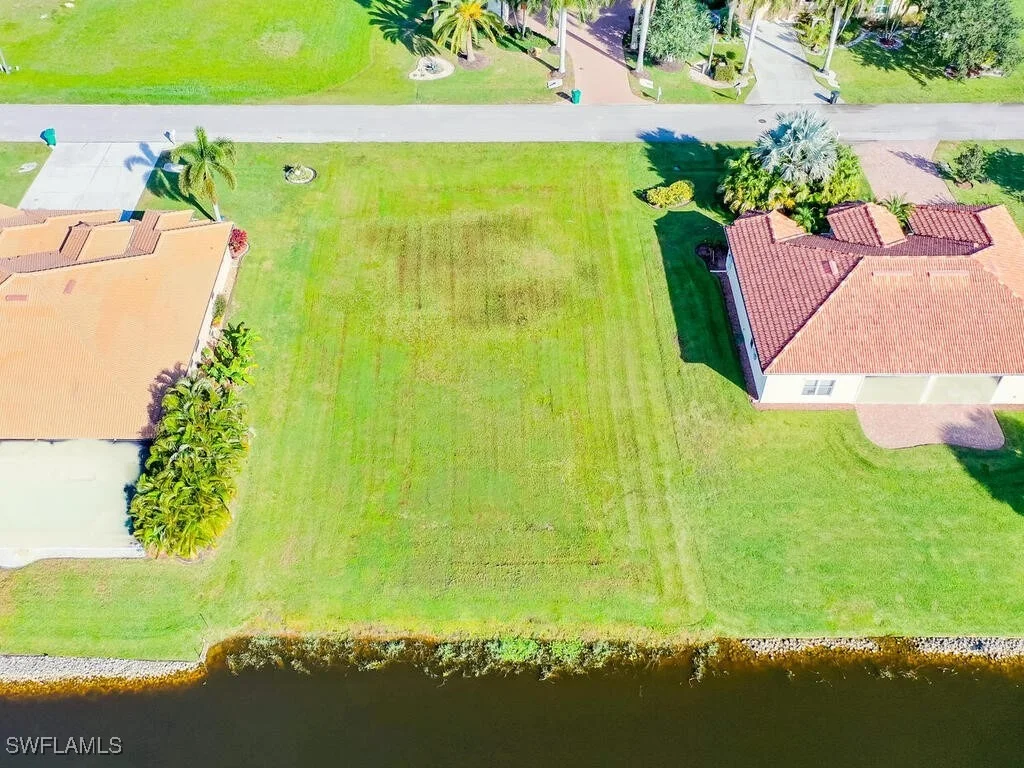 Photo of 18499 Royal Hammock Boulevard