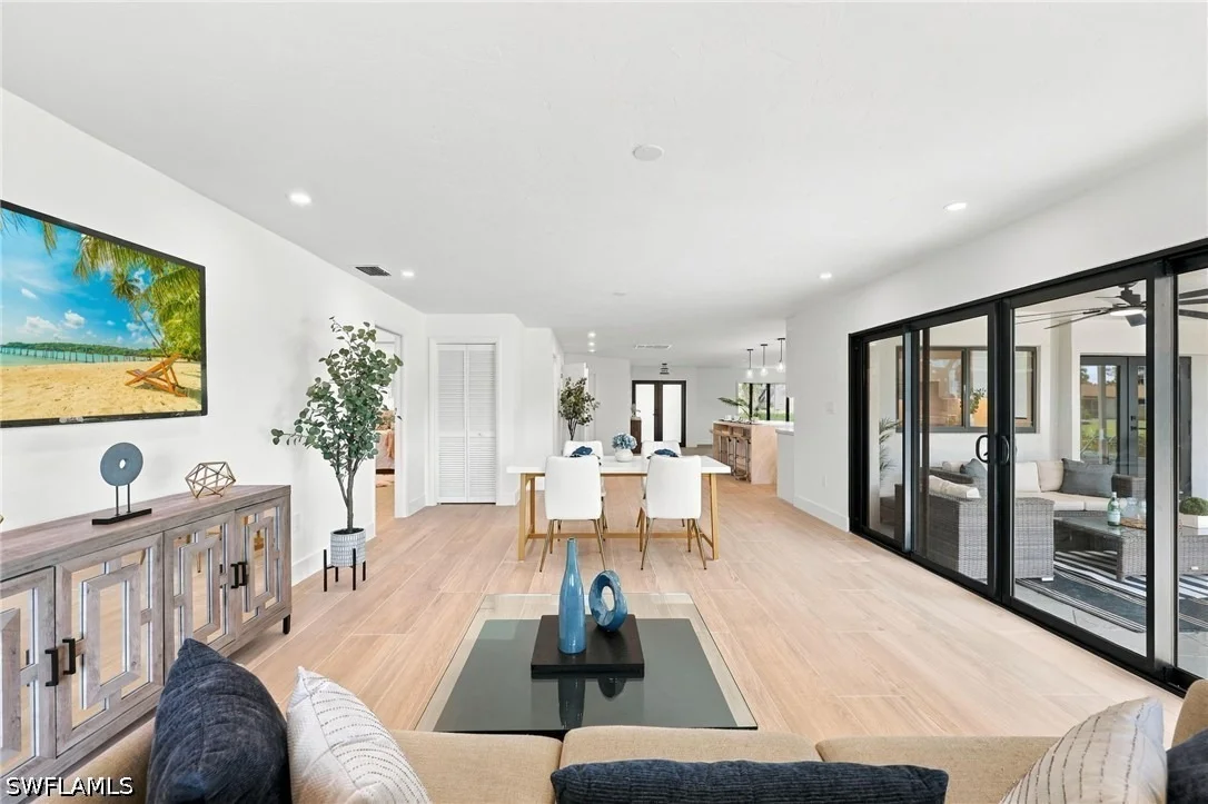 Photo of 2353 Abbey Court