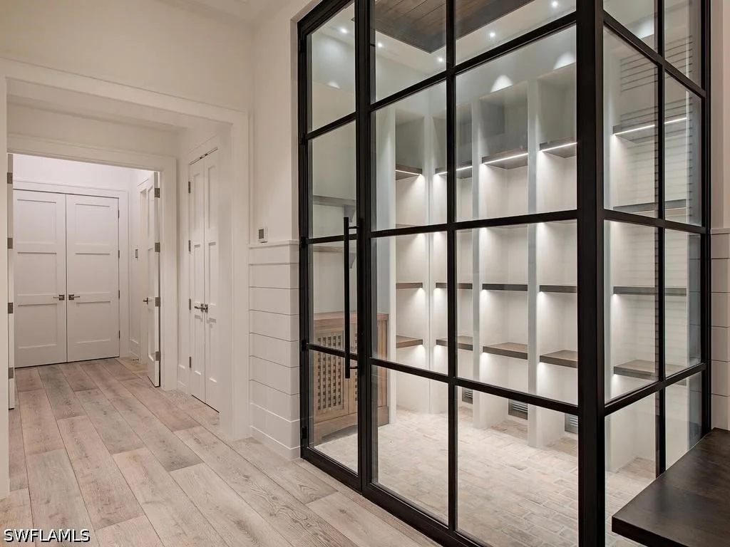 Photo of 225 4th Avenue N