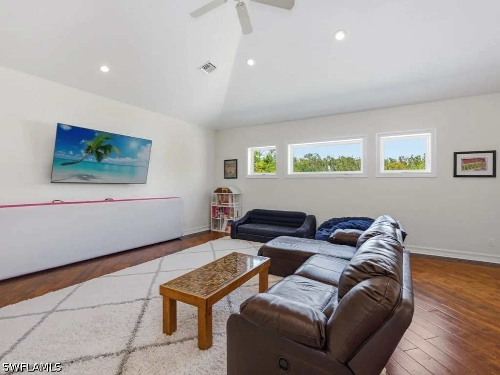 Photo of 7051 Hunters Road