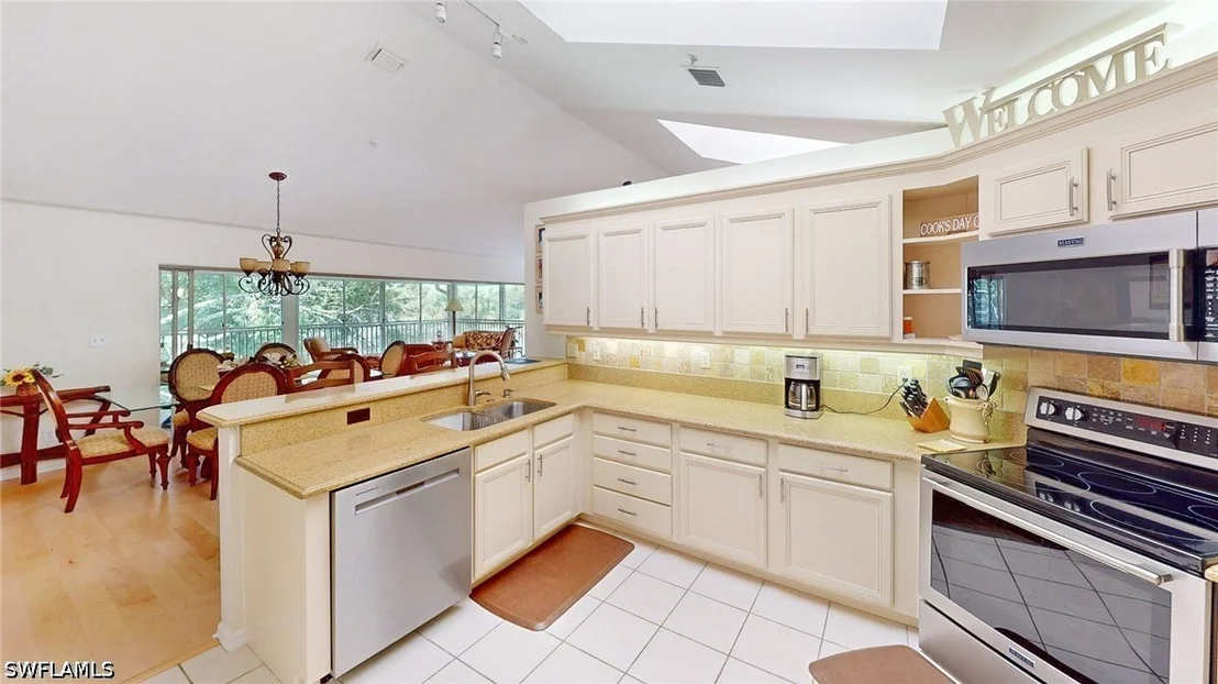 Photo of Unit 303 at 776 Eagle Creek Drive