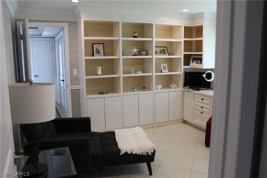 Photo of 606 Park Shore Drive