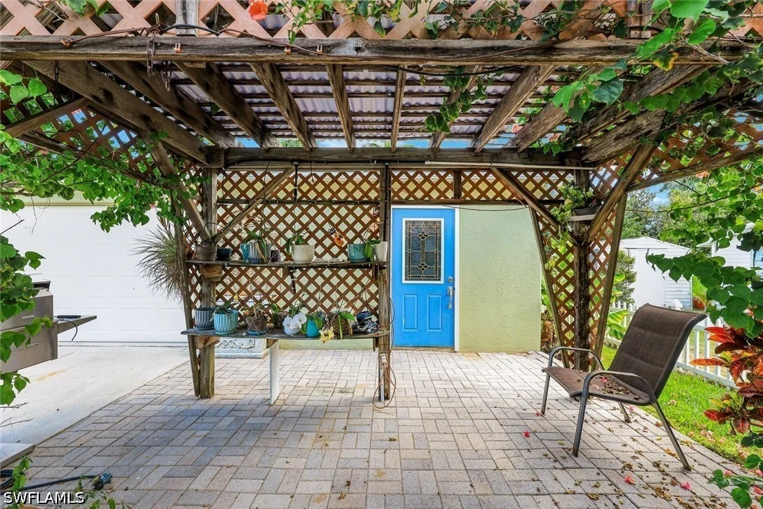 Photo of 2385 Sunset Avenue