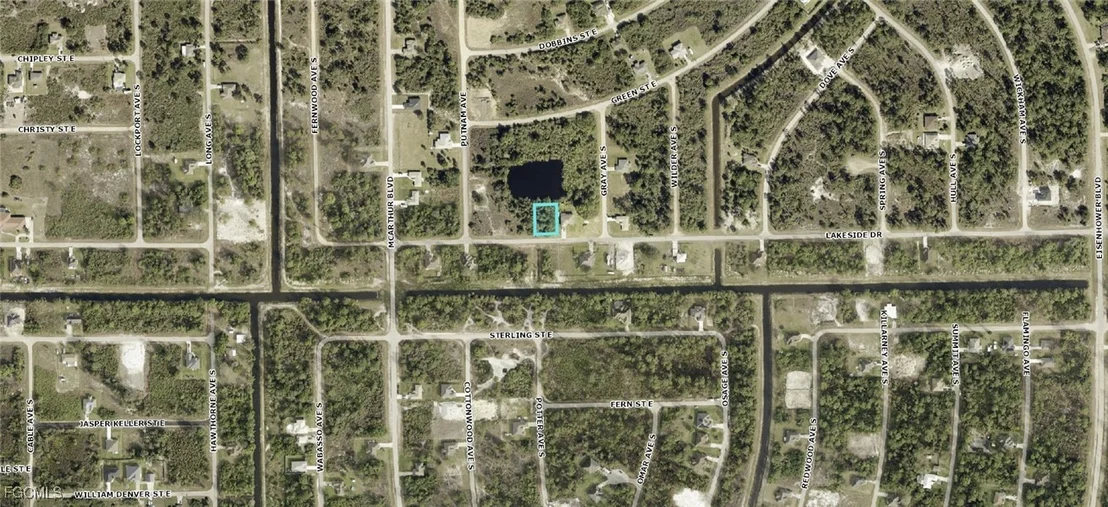 Photo of 929 Lakeside Drive