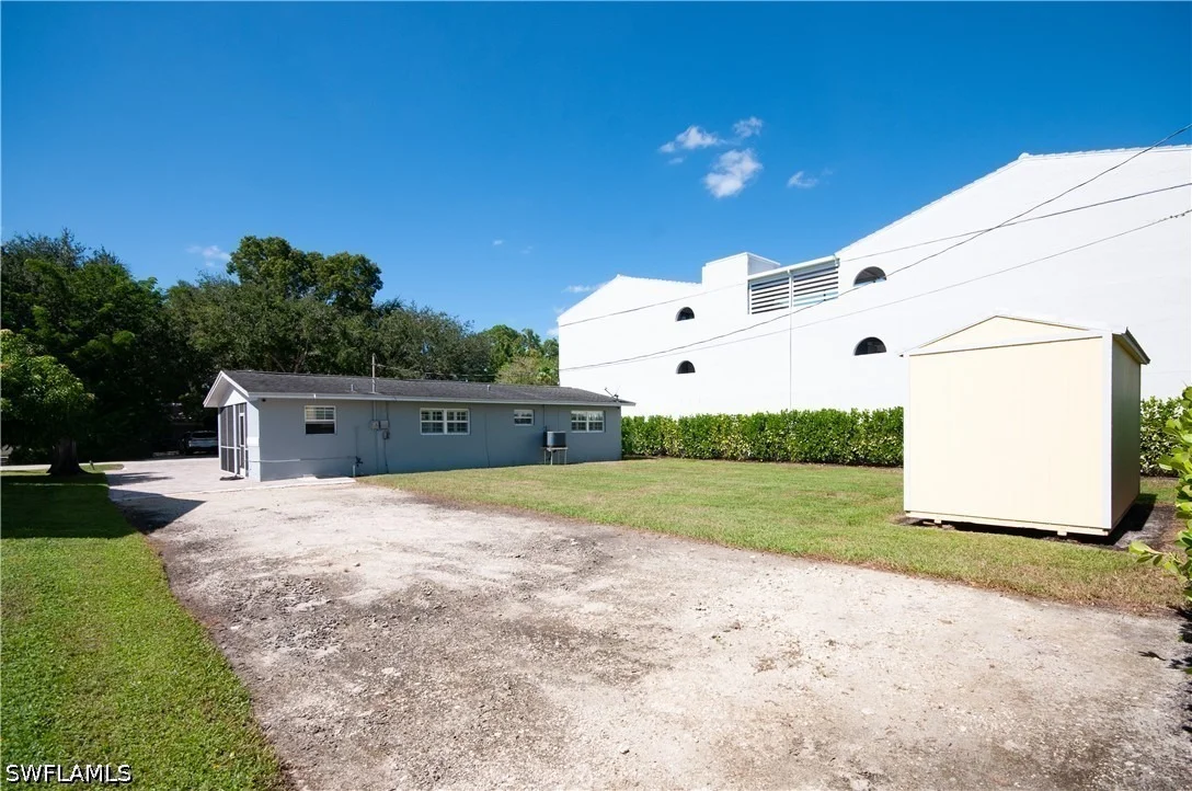 Photo of 1344 West Lane
