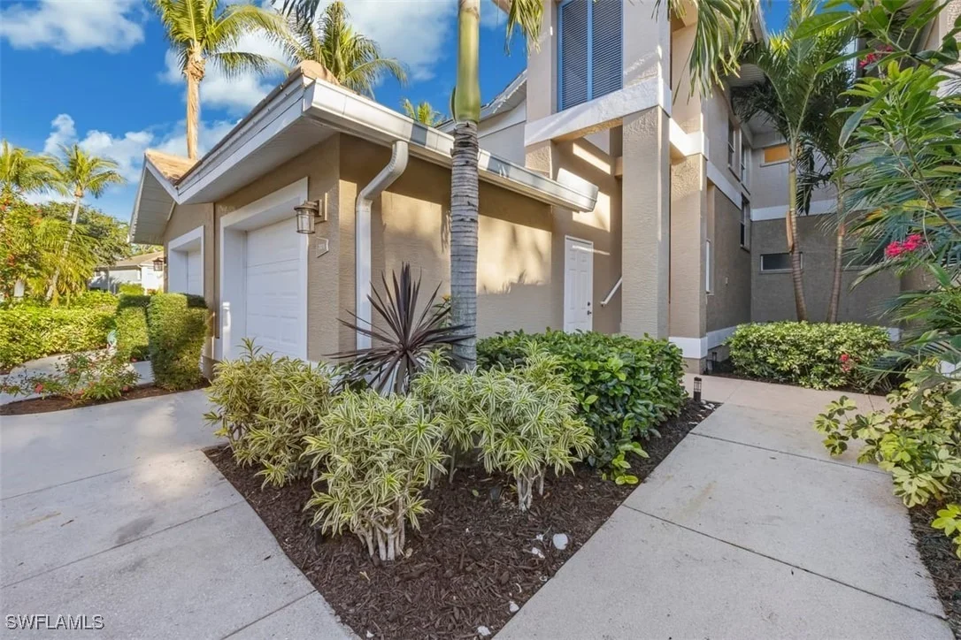 Photo of Unit 201 at 866 Carrick Bend Circle