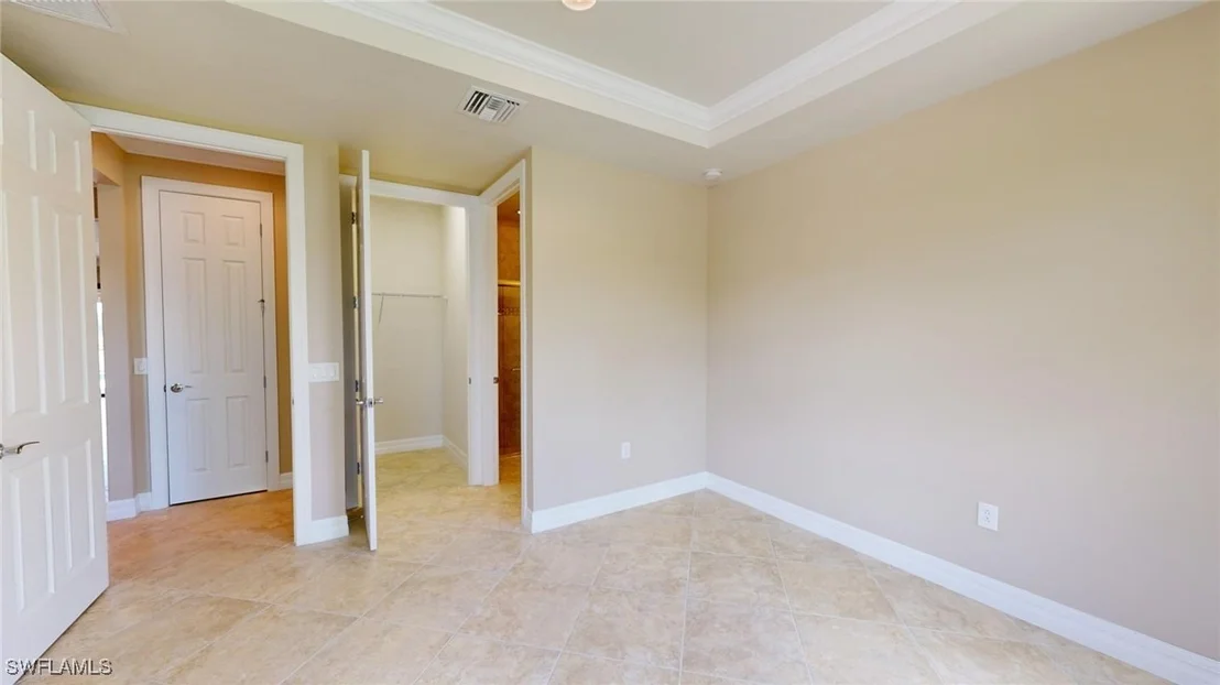 Photo of 6252 Victory Drive