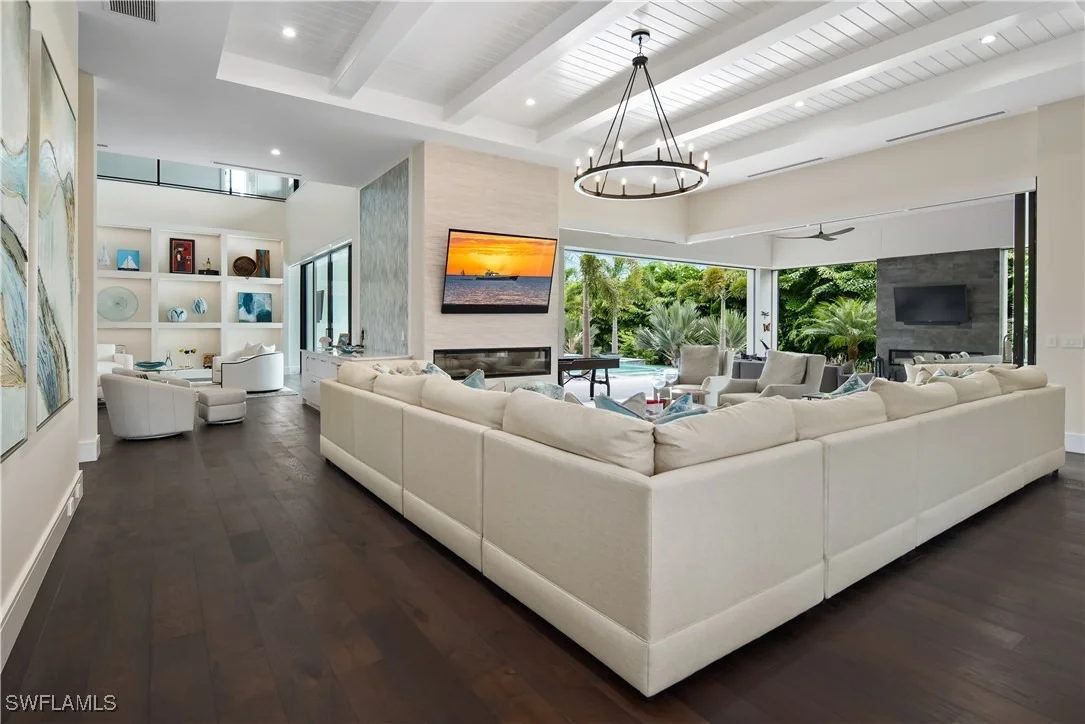 Photo of 882 CASSENA Road