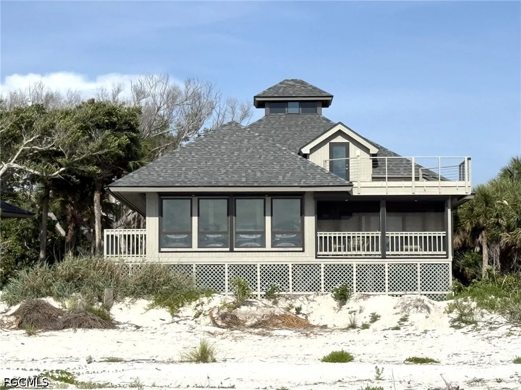 Photo of 484 Gulf Bend Drive