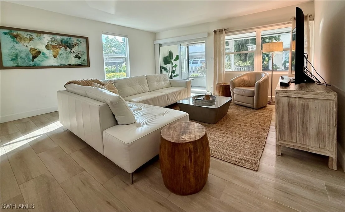 Photo of Unit 534 at 800 River Point Drive